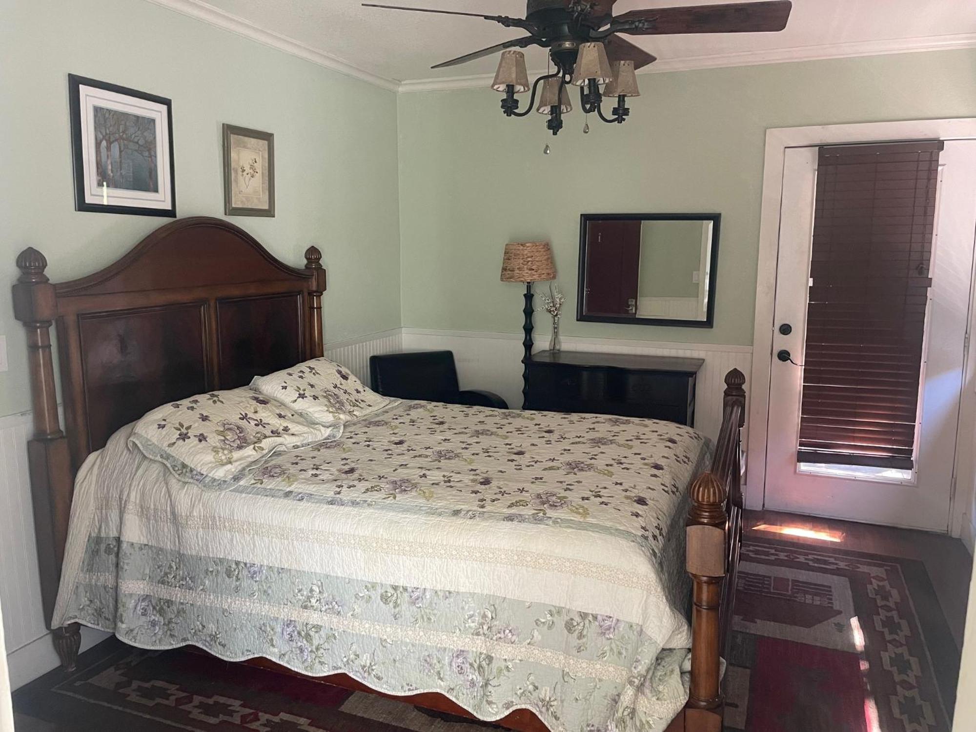 Guerneville Lodge المظهر الخارجي الصورة