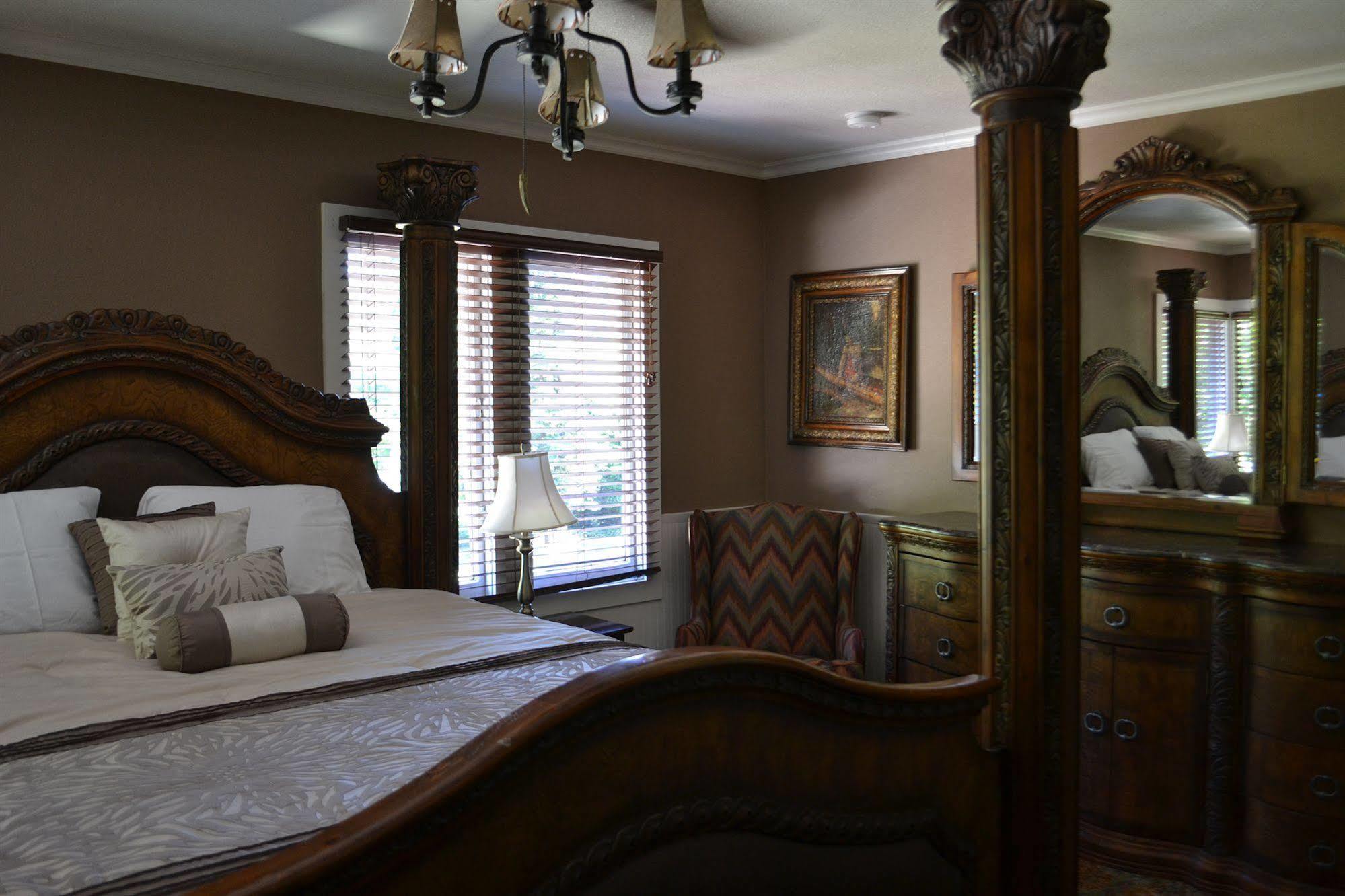 Guerneville Lodge المظهر الخارجي الصورة