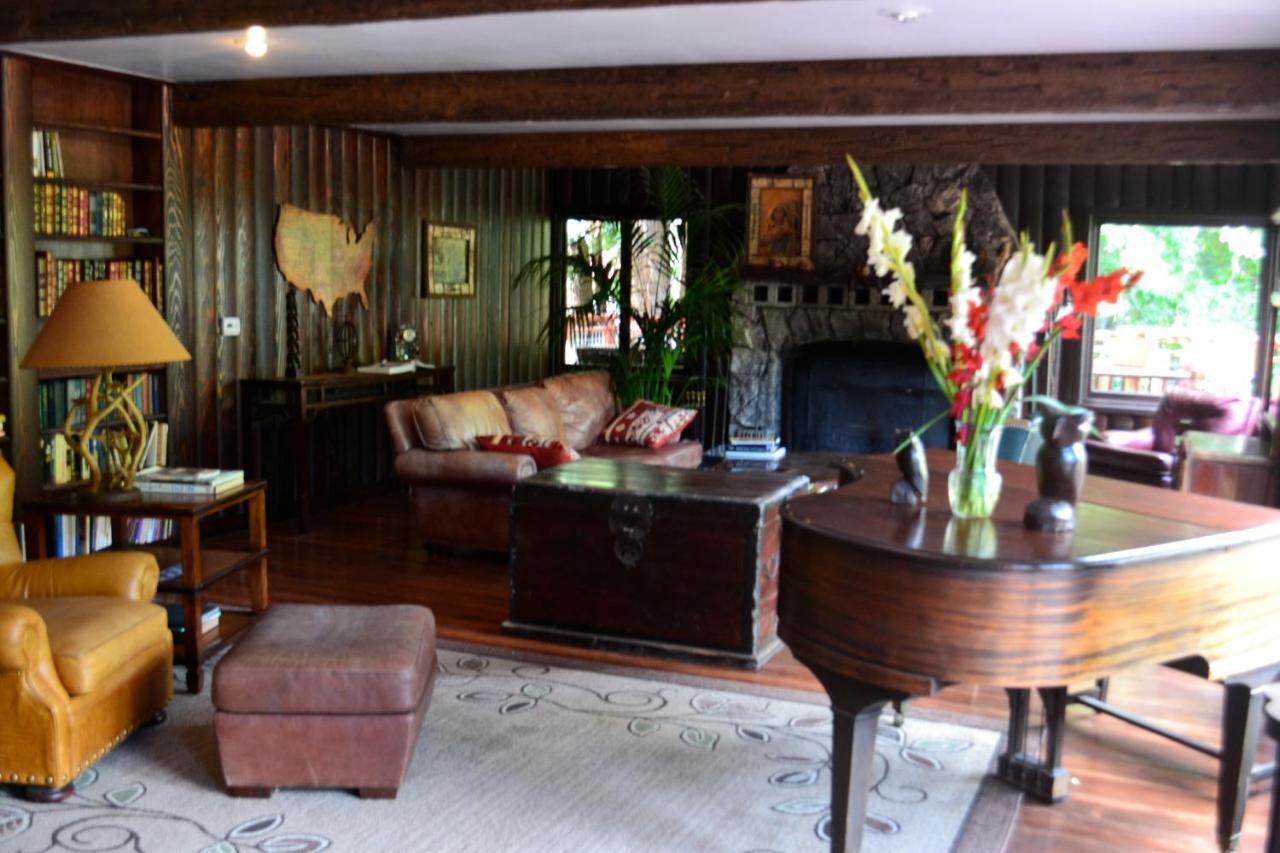 Guerneville Lodge المظهر الخارجي الصورة